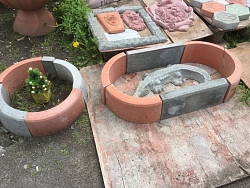 Деталь клумбы красная